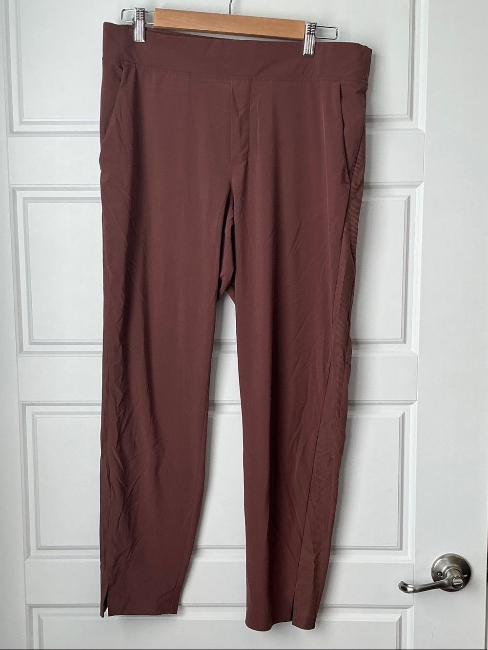 Athleta Women's Chino-Style Stretch Pants in Mauve